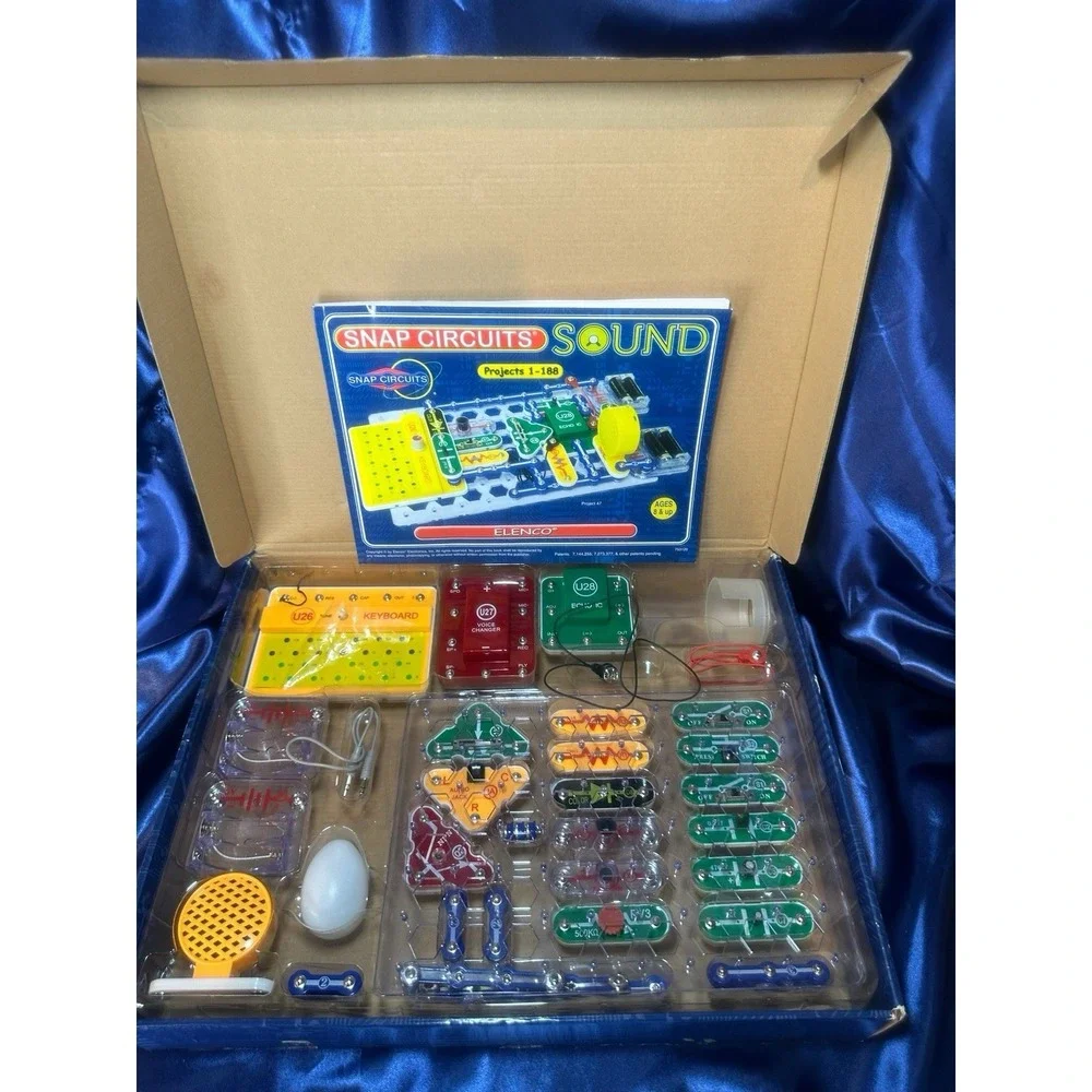 Snap Circuits Sound SCS-185 Elenco 185 Projects 40+ Parts W/ Sound Effects!